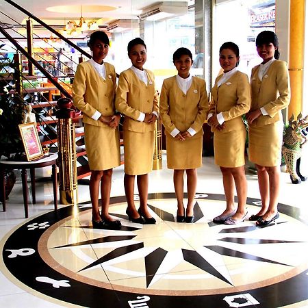 The Privi Suites Pattaya Bagian luar foto