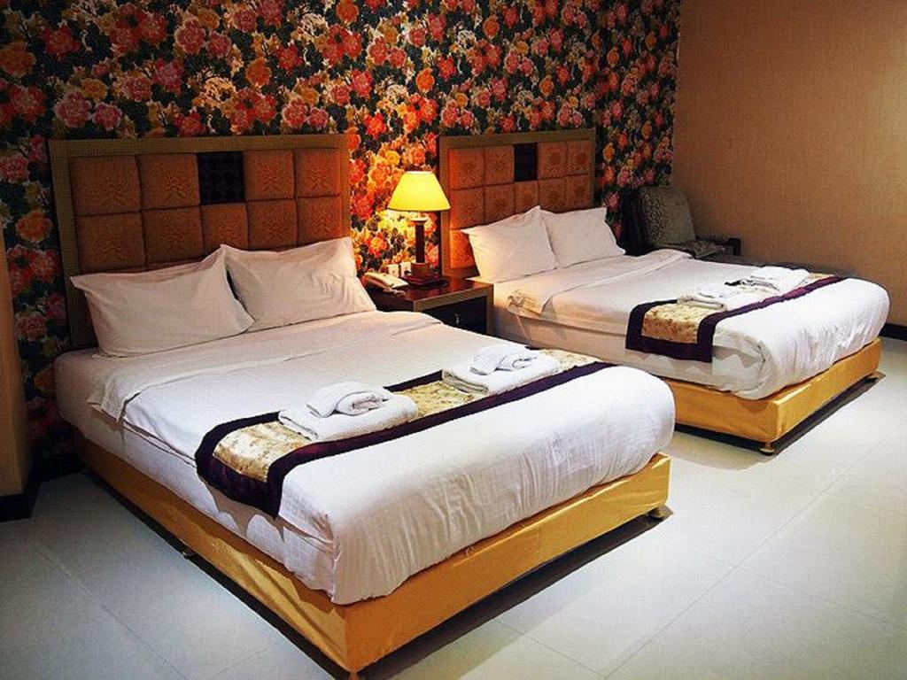 The Privi Suites Pattaya Bagian luar foto