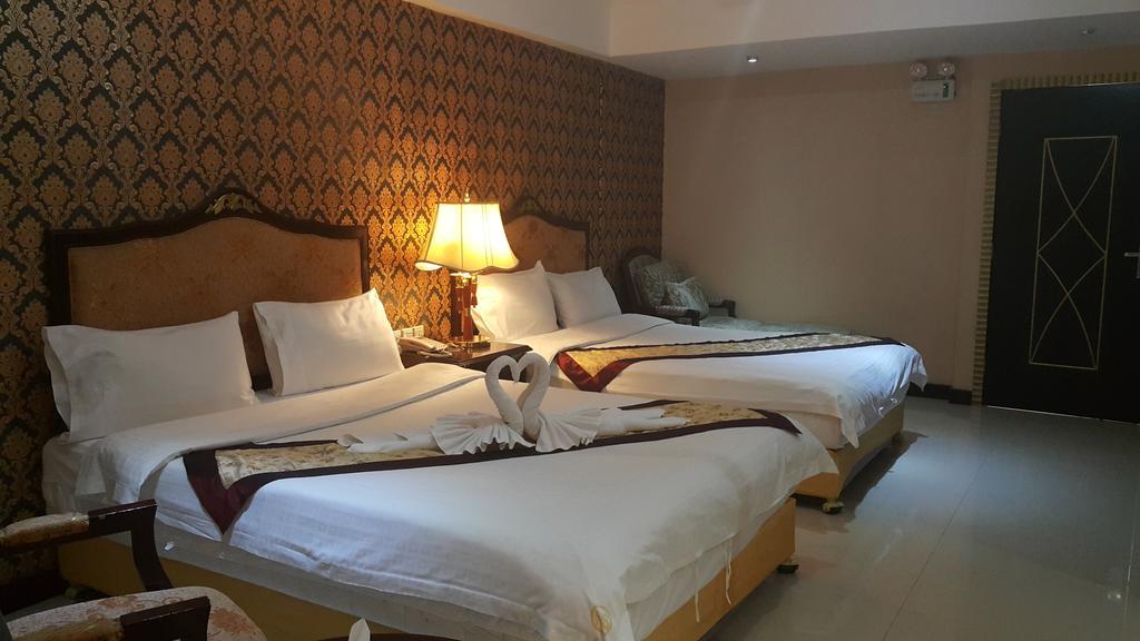 The Privi Suites Pattaya Bagian luar foto