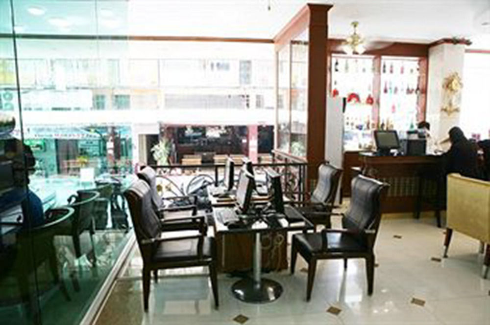 The Privi Suites Pattaya Bagian luar foto