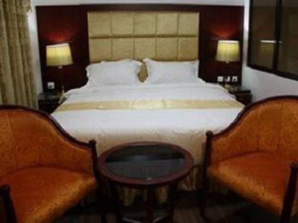 The Privi Suites Pattaya Bagian luar foto