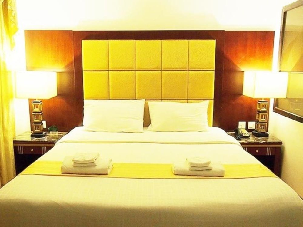 The Privi Suites Pattaya Bagian luar foto