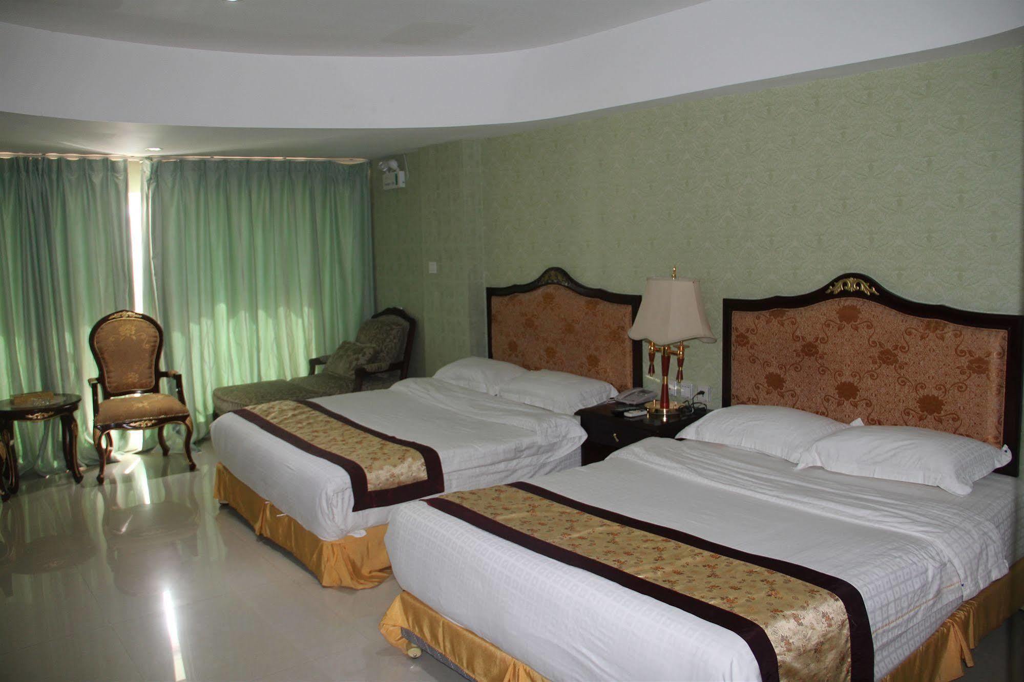 The Privi Suites Pattaya Bagian luar foto