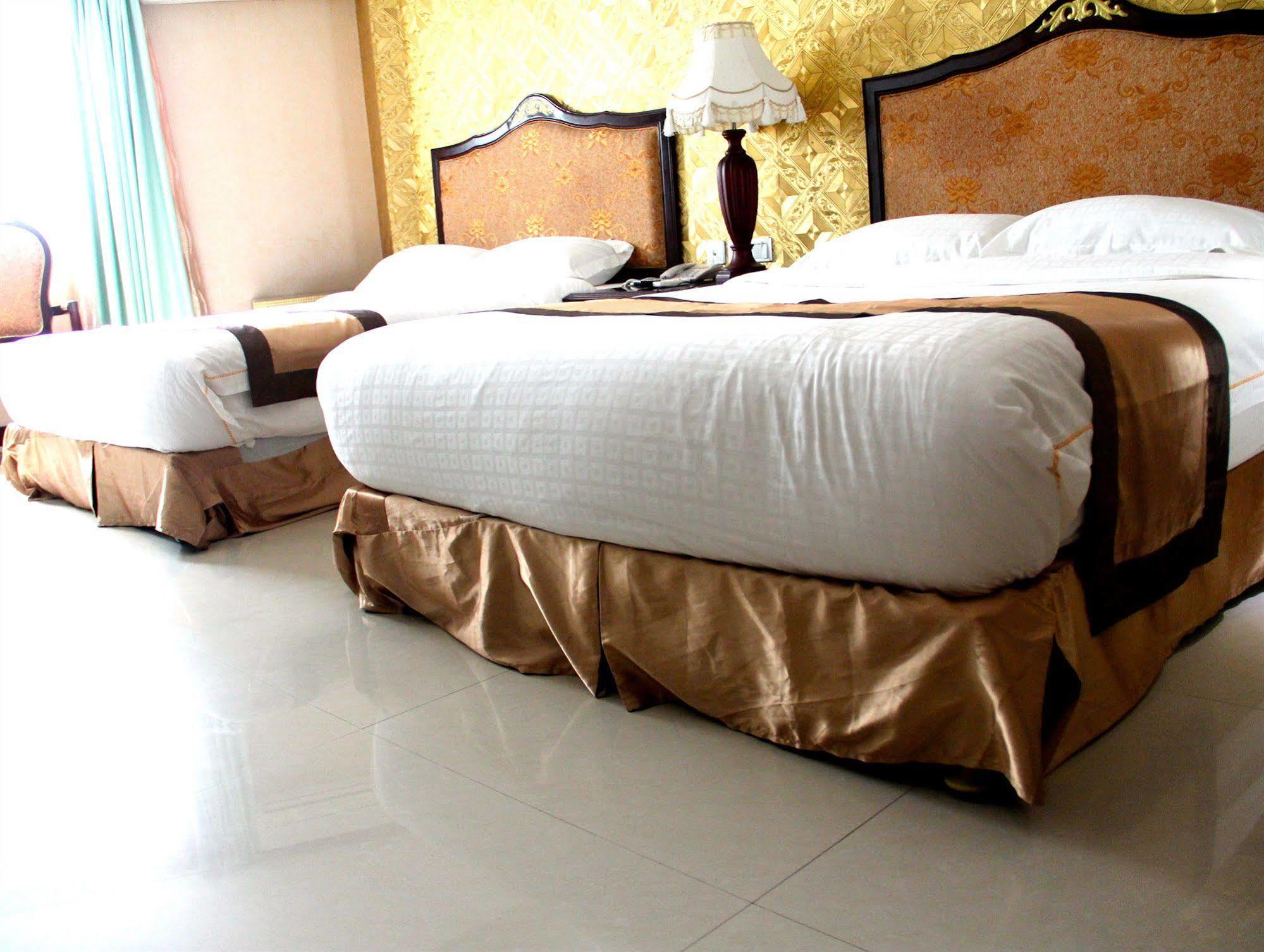 The Privi Suites Pattaya Bagian luar foto